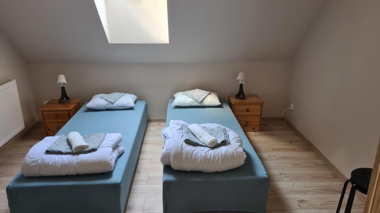W20 Hostel Goledzinow ภายนอก รูปภาพ