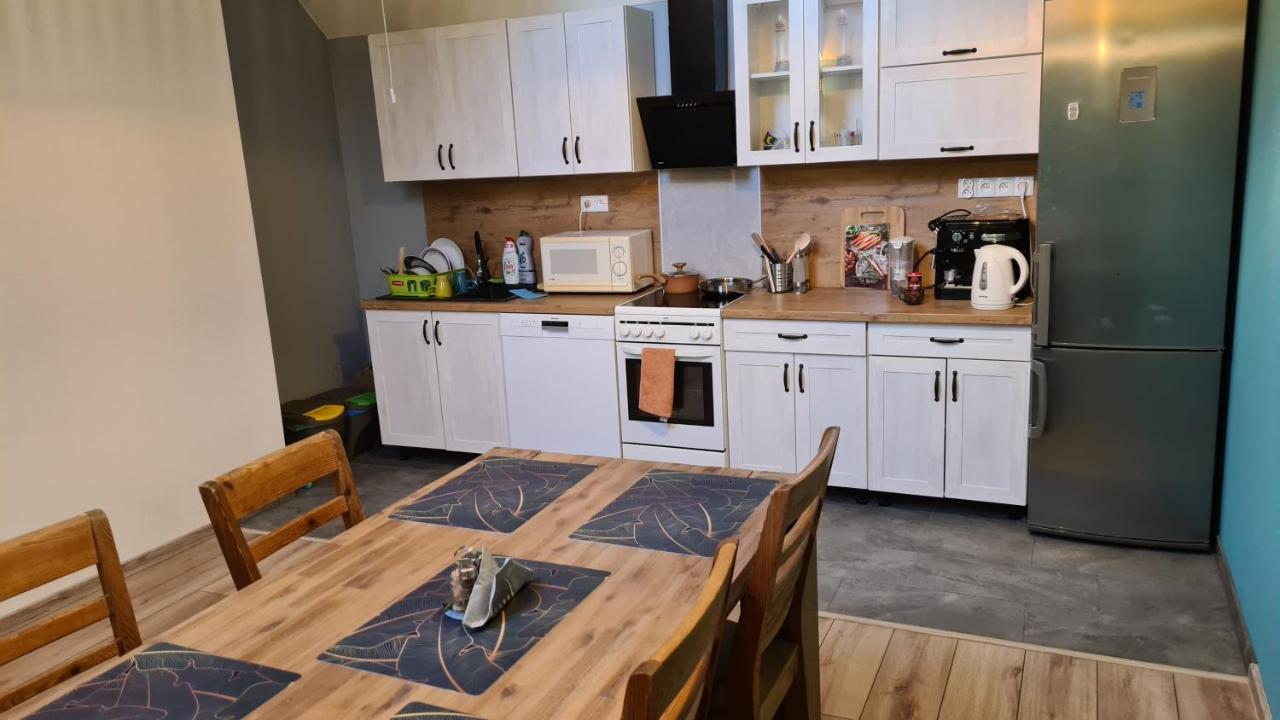 W20 Hostel Goledzinow ภายนอก รูปภาพ
