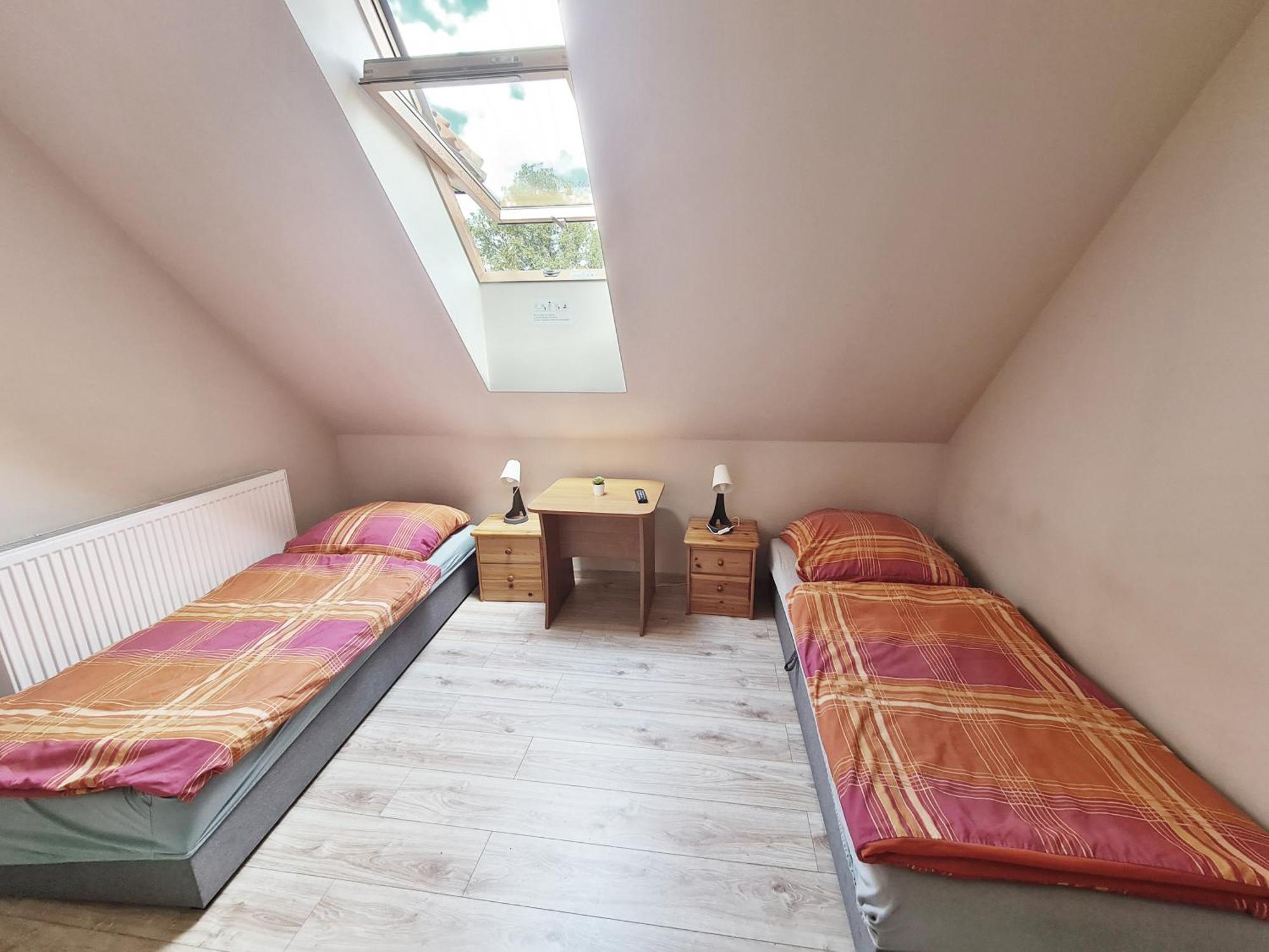 W20 Hostel Goledzinow ภายนอก รูปภาพ
