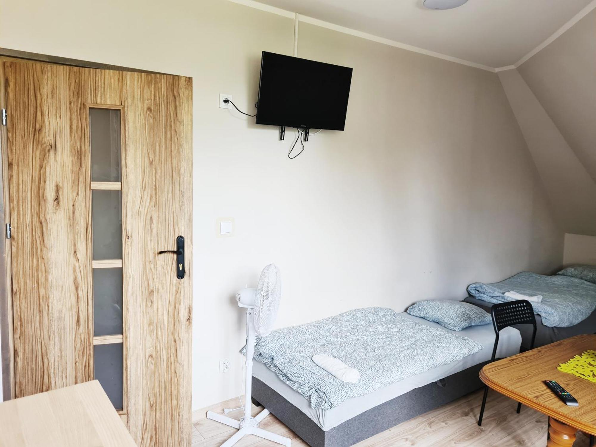 W20 Hostel Goledzinow ภายนอก รูปภาพ