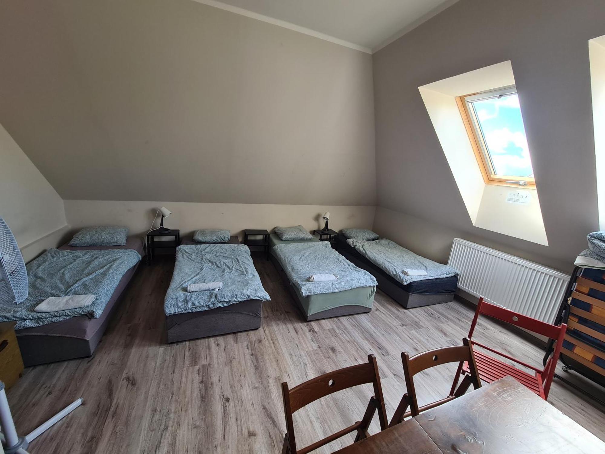 W20 Hostel Goledzinow ภายนอก รูปภาพ